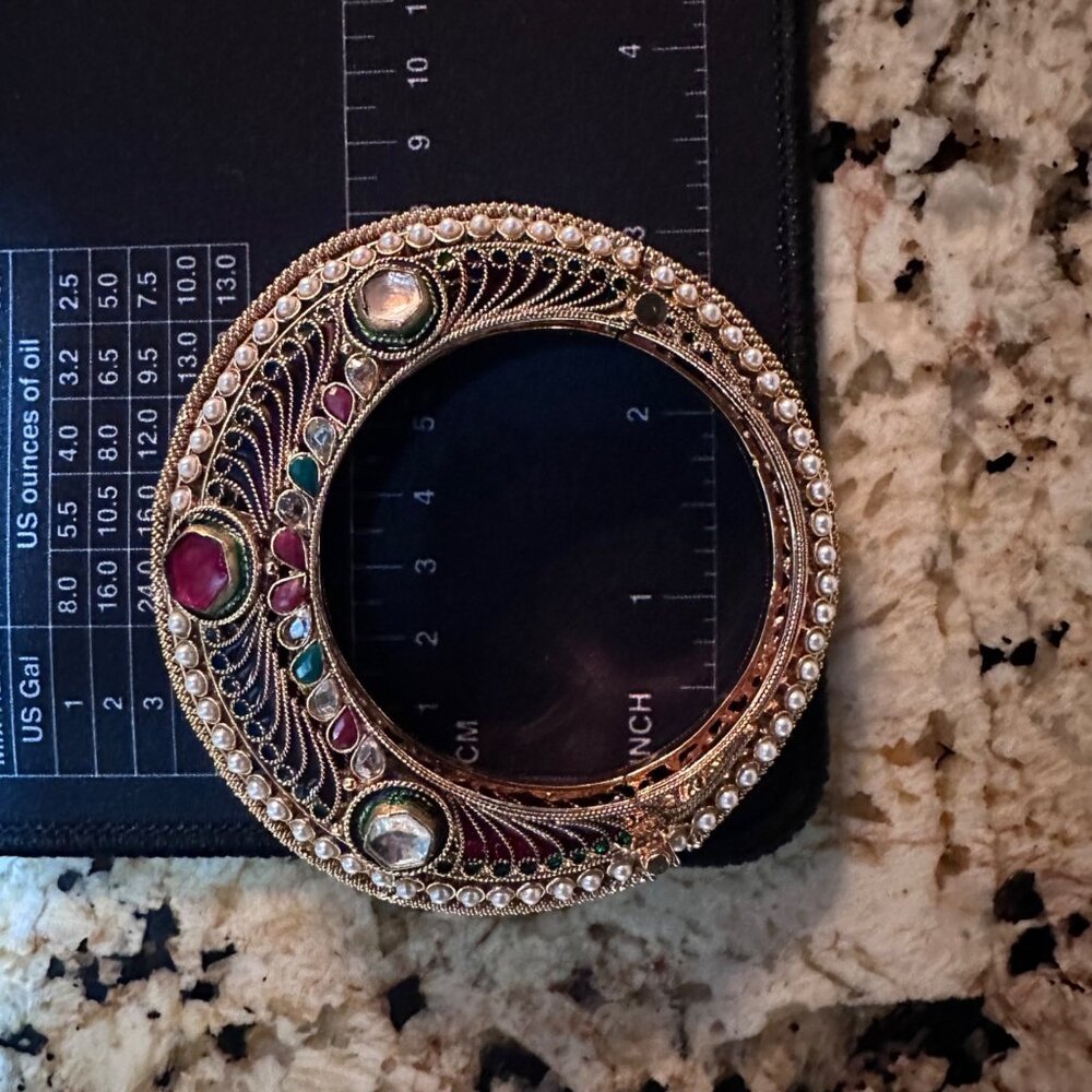 Antique East Indian Inspired Womens Bangle Intricate Design Collectible Costume - Picture 9 of 9
